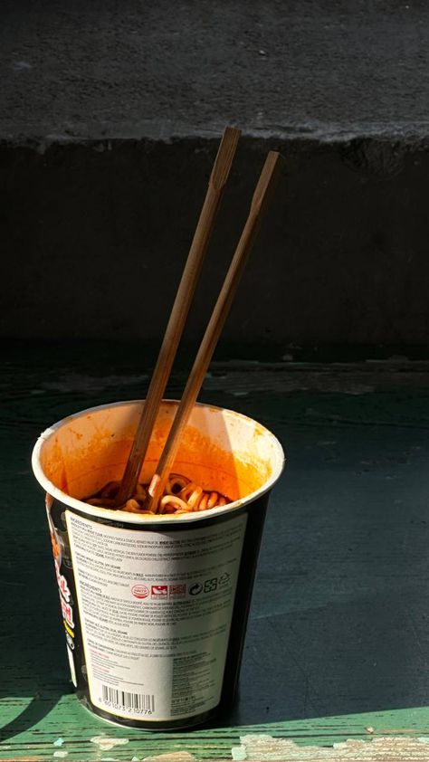 #snack #snackrecipes #ramen #aesthetic #food #foodporn #noodles #instant #noodlerecipes #spicy #spicyfood #korean #seoul #bts Instant Ramen Aesthetic, Instant Noodles Aesthetic, Cup Noodles Aesthetic, Korean Ramen Aesthetic, Ramen Cup Noodles, Ramen Aesthetics, Sympathy For Lady Vengeance, Ramen Aesthetic, Cup Ramen