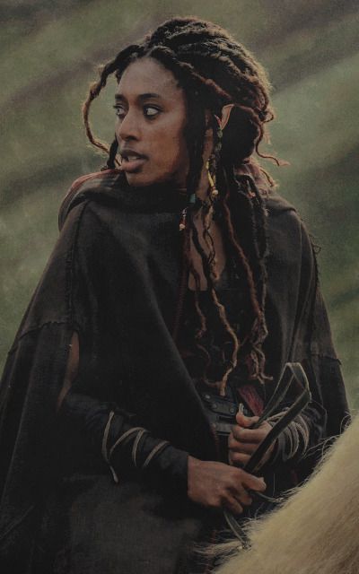 Sophia Brown The Witcher, Elf Cosplay Black Women, Poc Fantasy Aesthetic, Black Woman Character Inspiration, Shield Maiden Aesthetic, Poc Fantasy Art, Black Elf Aesthetic, Medieval Black Woman, Forest Spirit Aesthetic