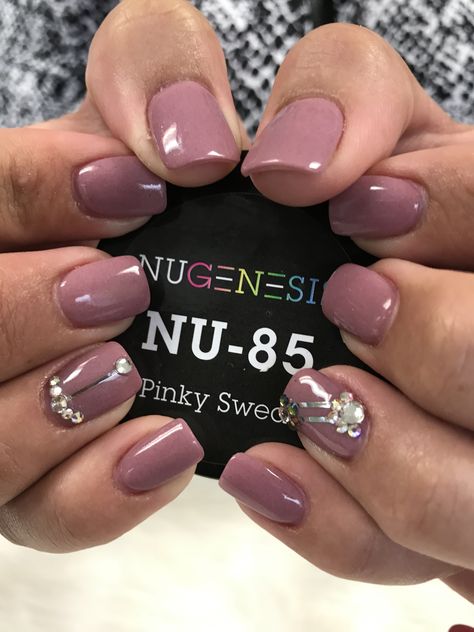 Nugenesis NU-85 Pinky Swear Sns Dip Nails, Sns Nails Designs, Acrylic Dip Nails, Best Dip, Stars Nails, Gel Nails Long, Dip Nail Colors, Sns Nails Colors, Dip Manicure