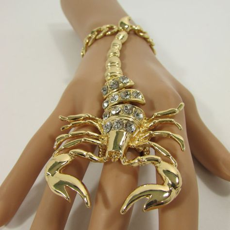 Scorpion Jewelry, Wedding Body, Hand Chain Bracelet, Rhinestone Wedding, Hand Chain, Metal Hand, Hand Jewelry, Steam Punk, Finger Ring