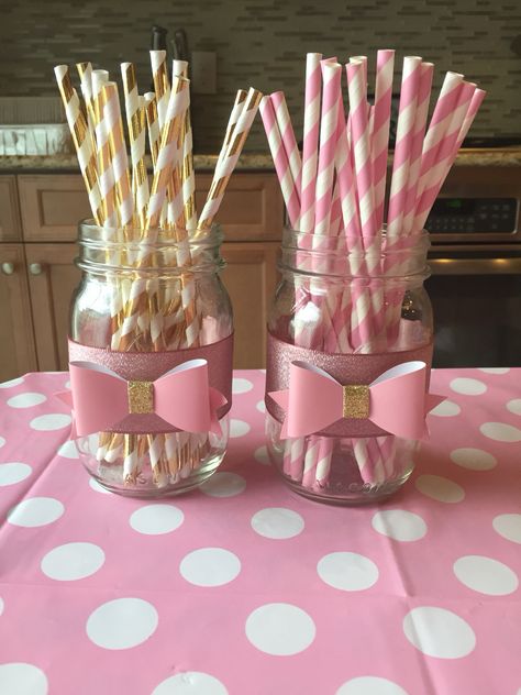 Minnie Mouse Pink and Gold Birthday Cupcakes Minnie Mouse, Minnie Mouse Party Supplies, Pink And Gold Birthday, Pink And Gold Birthday Party, Minnie Mouse Birthday Party Decorations, Minnie Mouse First Birthday, Minnie Mouse Birthday Decorations, Party Decorations Balloons, Idee Babyshower