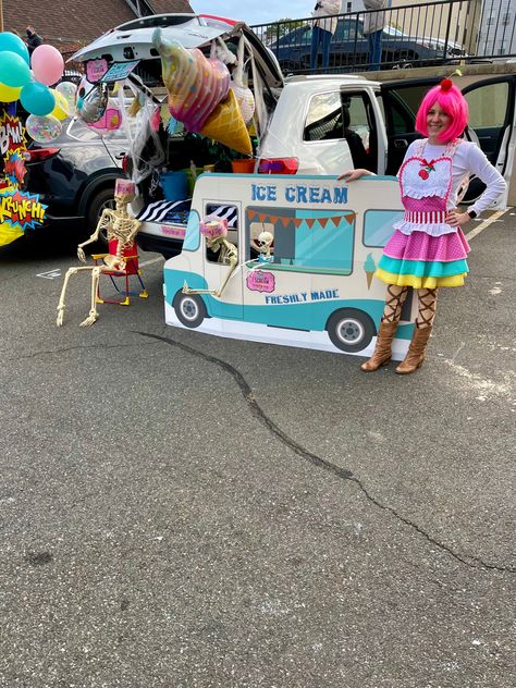 Ice Cream Truck Or Treat, Ice Cream Trunk Or Treat Ideas, Fall Halloween Party Ideas, Trunk Or Treat Ideas, Halloween Camping, Ice Scream, Halloween Village, Treat Ideas, Trunk Or Treat