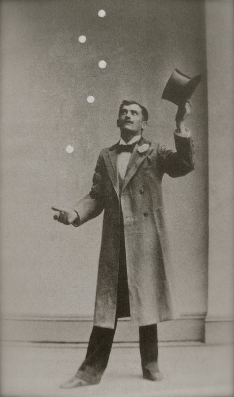 eJuggle – Faking Juggling Achievements In Photos And Videos Juggling Pose, Trick Photography, Promotional Photos, Juggling, Early 1900s, Photography Poses, Statue, Photo And Video, Drawings