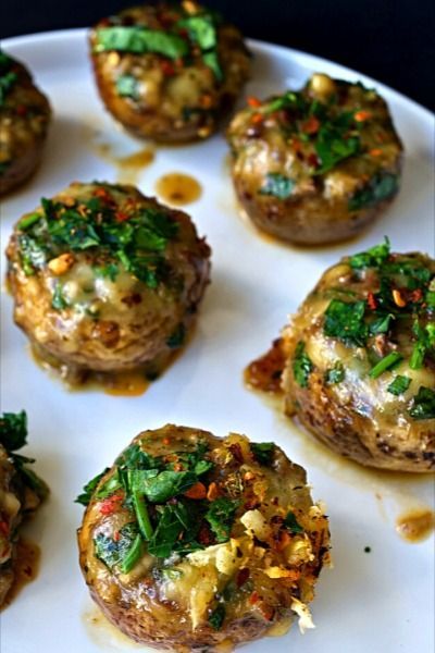 https://www.foodotomic.com/post/the-ultimate-vegan-stuffed-mushroom-recipe Mushroom Cap Recipes, Stuffed Mushrooms Cream Cheese, Cheesy Stuffed Mushrooms, Stuffed Mushrooms Vegetarian, Stuffed Mushroom Recipe, Mushroom Recipes Vegan, Vegan Stuffed Mushrooms, Vegan Appetizer, Cheese Stuffed Mushrooms