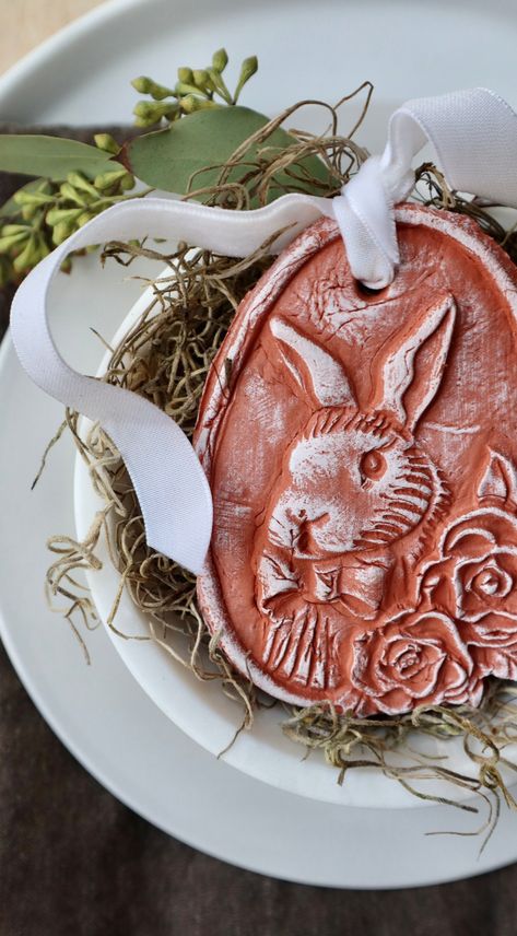 EASTER DECORATING Clay Rabbits, Easter Egg Moulds, Terra Cotta Pots Garden, Bunny Ornaments, Easter Bunny Treats, Recipes For Easter, Bunny Treats, Farmhouse Easter, Wooden Rabbit