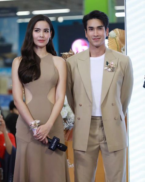 Yaya Nadech, Silly Cats, Aesthetic Photo, Couple Goals, Actors, Quick Saves