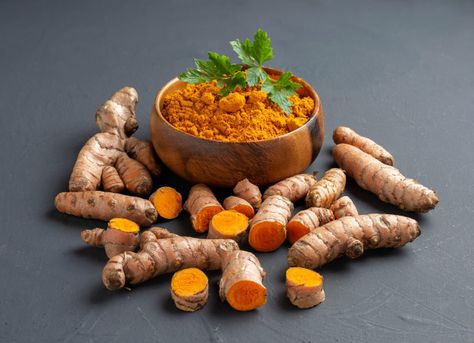 Raw Turmeric, Penyakit Jantung, Turmeric Health Benefits, Fresh Turmeric, Turmeric Tea, Natural Antibiotics, Turmeric Benefits, Turmeric Root, Natural Health Remedies