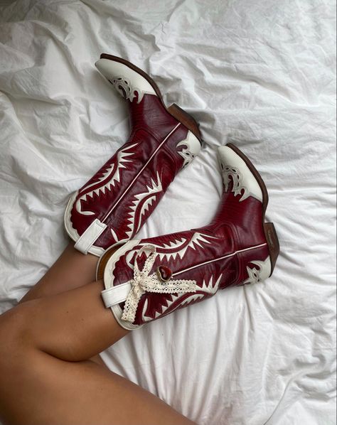 Red And White Cowboy Boots, Cowgirl Boots Red, Red Dress Cowboy Boots, Red Western Aesthetic, Country Boots Women, Red Cowboy Aesthetic, Red Boots Aesthetic, Cowboy Boot Aesthetic, Aesthetic Cowboy Boots