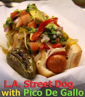 The 99 Cent Chef: The L.A. Street Dog Recipe - Video #6 Dogs Heart, Fajita Mix, Hot Dogs Recipes, Hot Dog Chili, Burger Dogs, Street Dogs, Grilled Veggies, Cooked Veggies, Dog Recipes