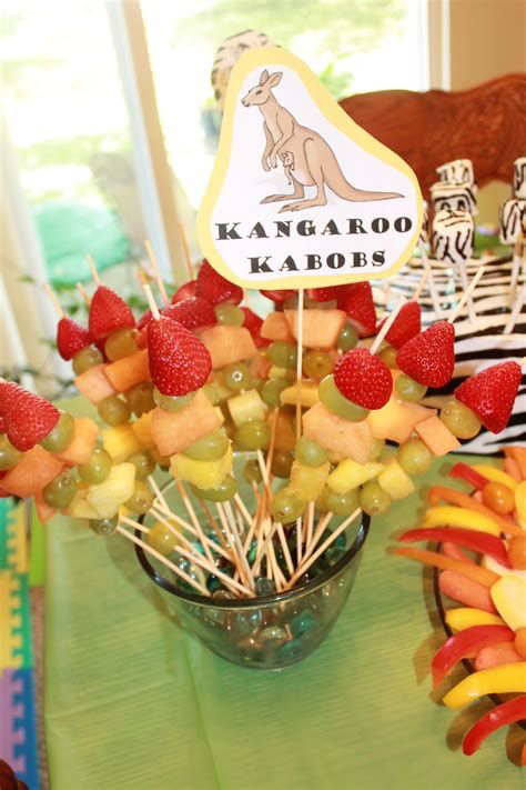 Zoo Birthday Party, Fruit Kebabs, Zoo Theme, Pooh Party, Pooh Birthday, Zoo Birthday, Zoo Party, Disney Baby Shower, Fruit Kabobs