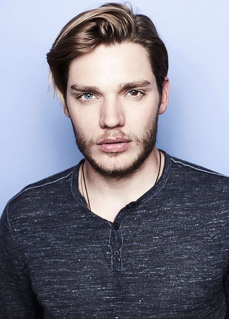 SHADOWHUNTERS DAILY Dominic Sherwood Eyes, Dominic Sherwood Shadowhunters, Jace Herondale, Harry Shum Jr, Gallagher Girls, Dominic Sherwood, Jace Wayland, Shadowhunters The Mortal Instruments, Vampire Academy