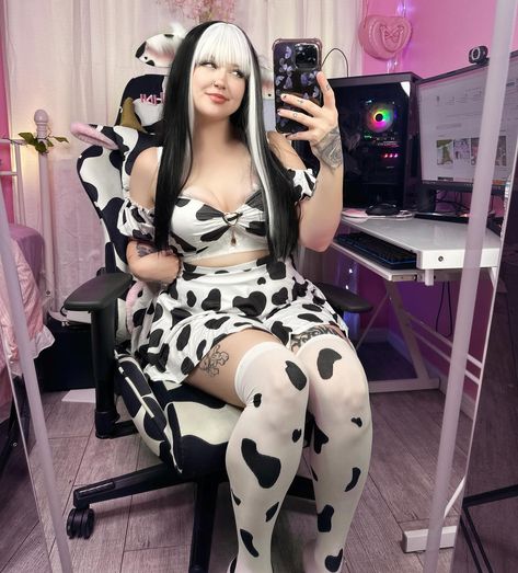 🖤🤍 me? Obsessed with cows? Absolutely 🖤🤍 - @technisport gaming chair - @moeflavor outfit - @nekofamshop ears - - #cowcosplay #cows #cosplayersofinstagram #thickcosplayer #thickthighssavelives #curvyconfidence #animewaifu #cowprint #cowears #gamergirlsetup #gamingchair #kawaiigirl #kawaiigamer #cosplay #gamingcommunity #gamingsetup #waifumaterial Cow Cosplay, Cow Ears, Thick Thighs Save Lives, Waifu Material, Kawaii Girl, Gaming Chair, Cow Print, Gamer Girl, Cow