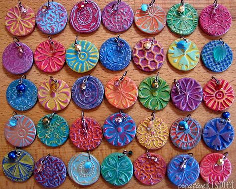 Precious Metal Clay Jewelry, Engraving Ideas, Ceramic Texture, Paper Bead Jewelry, Paper Mache Art, Metal Clay Jewelry, Precious Metal Clay, Papel Mache, Art Lessons Elementary