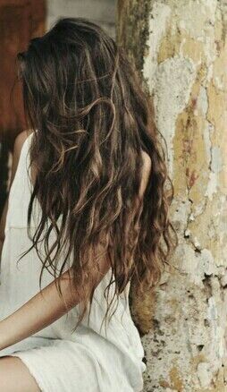 wurf Beachy Brown Hair, Long Messy Hair, Wavy Hair Styles, Beachy Hair, Vacation Hairstyles, Wavy Hairstyles, Long Brown Hair, Messy Hair, Hair Envy