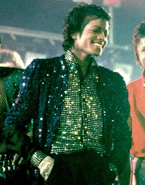 Michael Jackson 1984 Pepsi Commercial before the accident Victory Tour 1984, Pepsi Commercial, Michael Jackson Hot, Hee Man, Michael Jackson Wallpaper, Photos Of Michael Jackson, Michael Jackson Art, Michael Jackson Thriller, Michael Jackson Smile