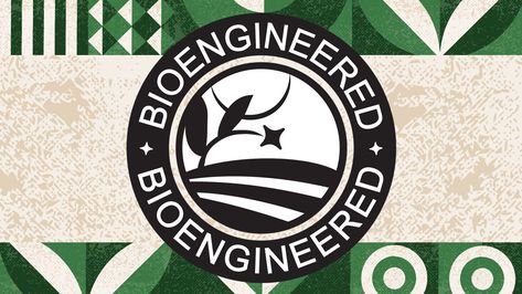 New USDA food labeling laws went into effect in 2022, but there is some confusion about ‘bioengineered food’ and whether the term is replacing ‘GMOs.’ Here’s what to know before you go grocery shopping. Gmo Free Food, Bioengineered Food, Ultimate Mac And Cheese, Mac And Cheese Healthy, Bio Food, Organic Labels, Genetically Modified Food, Making Mac And Cheese, Fit App