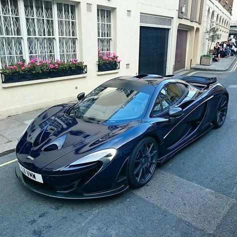 Dream color Midnight Blue Dark Blue Sports Car, Blue Cars Luxury, Dark Blue Lamborghini, Blue Cars Aesthetic, Blue Luxury Car, Midnight Blue Car, Blue Sports Car, Navy Car, Blue Cars