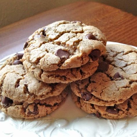 These chewy, soft chocolate chip cookies with sea salt and vanilla will satisfy your sweet tooth cravings. Get the easy recipe! Gluten Free Chocolate Chip Cookies, Soft Chocolate Chip Cookies, Gluten Free Chocolate Chip, Choc Chip Cookies, Almond Flour Recipes, Vanilla Cookies, Classic Cookies, Gluten Free Chocolate, Secret Recipe