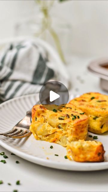 Albana/Food Blogger on Instagram: "Start your morning right with these Starbucks-inspired Potato, Cheddar, and Chive Bakes! These savory, cheesy bites are perfect for meal prep. Super easy to make and even easier to love. Breakfast just got way better!

Comment Recipe or visit https://uncomplicatedchef.com/starbucks-potato-cheddar-chive-bakes/ 

#breakfast #starbuckscopycat #mealprep #breakfastideas #busyweek #makeathome #fromscratch #postoftheday #realoftheday" Cheesy Bites, Potato Onion, Copykat Recipes, Fresh Chives, Yogurt Cups, Cottage Cheese, Heavy Cream, Have You Seen, Black Pepper