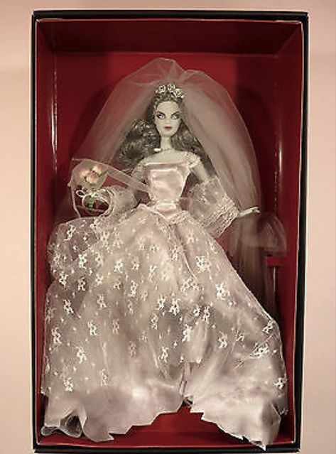 Lace Overskirt, Barbie Doll Head, Bride Barbie, Communion Table, Zombie Bride, Barbie Bridal, Barbie Wedding Dress, Barbie Halloween, Flower Tiara