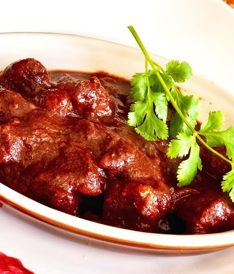 This authentic Mexican pork stew with guajillo and ancho chile peppers is full of smoky, complex flavor. Mexican Asado Recipe, Pork Asado, Mexican Pork Stew, Cooking Pork Shoulder, Asado Recipe, Pork Stew Recipes, Daging Babi, Mexican Pork, Authentic Mexican Recipes