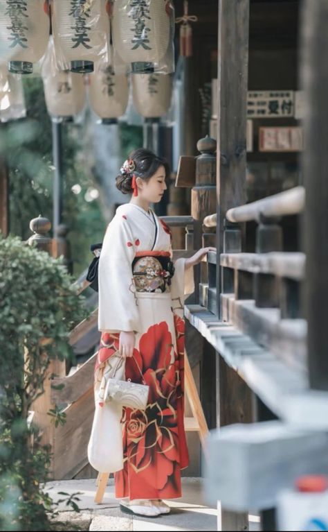 Kimono Photoshoot Japan, Yukata Pose, Yukata Photoshoot, Kimono Pose, Kimono Photography, Kimono Photoshoot, Pose Mannequin, Japanese Traditional Clothes, Japan Wedding