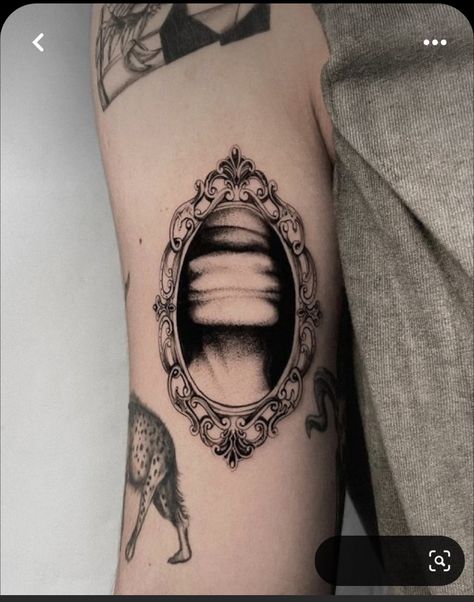 Vintage Mirror Tattoo, Vintage Tattoo Sleeve, Dark Tattoo Ideas, Rip Tattoos For Mom, Rip Tattoos, Tattoos For Mom, Dark Feminine Tattoos, Mirror Tattoos, Gotik Tattoo