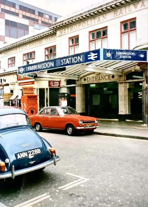 70s London, 1970s London Aesthetic, 1970s London, 1970s England, 1970 London, 1979 London Punk, 70s London Punk Scene, London Underground Stations, London Underground