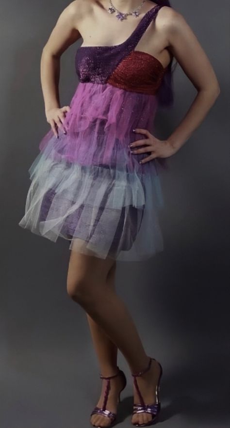 Princess And The Popstar, Masquerade Ball Dresses, Barbie Costume, Disney Princess Dresses, Movies Outfit, Barbie Princess, Fabulous Dresses, Barbie Movies, Cosplay Dress