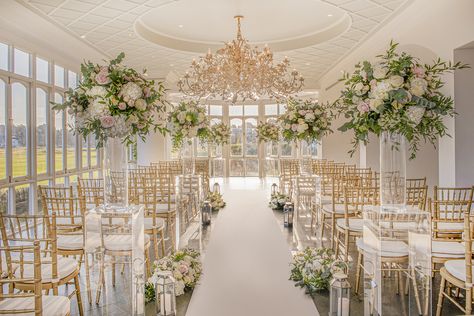 Located on the St Andrews coast by West Sands Beach, Old Course Hotel is a stunning hotel with many gorgeous ceremony spaces, with the backdrop of the famous Old Course and its landmark. #weddingvenue #coastalwedding #coastalweddingvenue #seasidewedding #seasidewedding #hotelwedding #hotelweddingvenue #scottishwedding #scottishweddingvenue #scotlandwedding #scotlandweddingvenue #standrewswedding #standrewsweddingvenue Wedding Hall Design, Hall Design Ideas, Coastal Wedding Venues, St Andrews Scotland, Wedding Day Decor, Storybook Wedding, Laid Back Wedding, Smallest Wedding Venue, Wedding Venues Uk