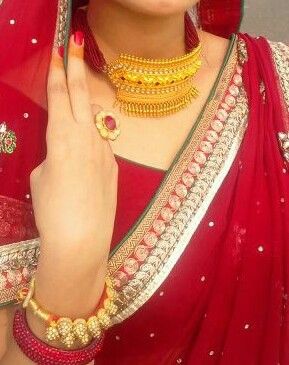 Rajasthani jewellery.... Aad, Kundan ring, Punchi and laac kada Rajasthani Aad Necklace Gold, Aad Necklace Designs Rajputi, Tevta Jewellery, Rajasthani Jewellery Traditional, Aad Designs Rajputi, Full Bridal Jewellery Set, Rajasthani Jewellery, Indian Brides Jewelry, Kundan Ring