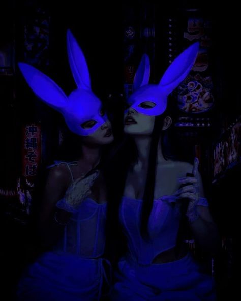 Killer Bunny, Kiss Kiss Bang Bang, Bunny Costume, Fantasias Halloween, Female Portraits, Dark Beauty, Beautiful Fantasy Art, Halloween Outfits, Pretty Pictures