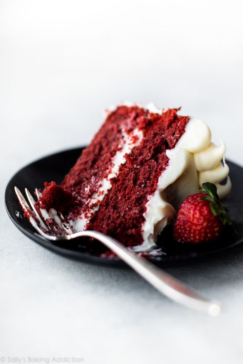 Red Velvet Layer Cake with Cream Cheese Frosting - Sallys Baking Addiction Best Red Velvet Cake, Cake Flour Substitute, Bolo Red Velvet, Velvet Cake Recipes, Red Velvet Cake Recipe, Sally's Baking, Cake With Cream Cheese Frosting, Best Cake Recipes, Easy Cheesecake