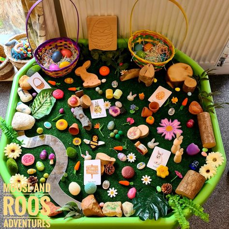 Tuff Tray Spring Ideas, Easter Sand Tray Eyfs, Easter Themed Tuff Tray, Easter Tuff Tray, Easter Small World, Easter Small World Play, Baby Room Activities, Bunny Island, Room Activities