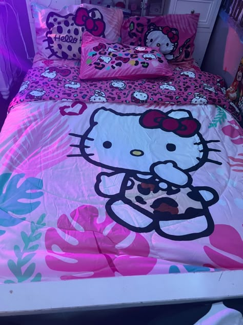 Rooms Hello Kitty, Hello Kitty Room With Led Lights, Kuromi Bedding, Hello Kitty Bedsheets, Hello Kitty Bed Set, Kuromi Bed Sheets, Hello Kitty Bedspread, Kuromi Bedding Set, Hello Kitty Room