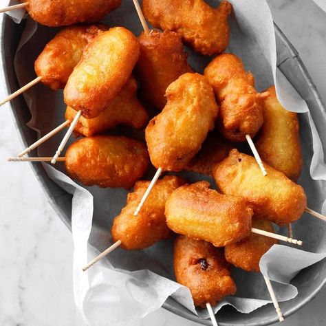 Halloween Appetizers For Adults, Cocktail Weenies, Beef Appetizers, Corndog Recipe, Mini Corn Dogs, Appetizers For Kids, Carnival Food, Fingerfood Party, Easy Appetizers