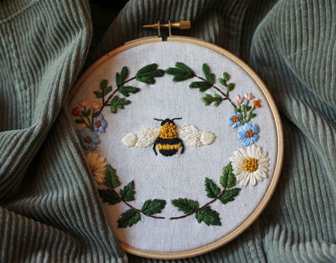 Honeybee Hand Embroidery, Bumble Bee Embroidery Pattern, Bumble Bee Embroidery, Bumblebee Embroidery, Bumblebee Embroidery Pattern, Lavender And Bee Embroidery, Surrounded By Flowers, Bee Embroidery, French Knots