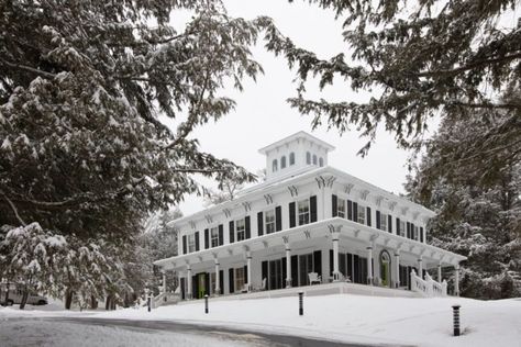 The Themed Rooms At The Roxbury At Stratton Falls In New York Will Transport You To Another World Road Trip List, Fairytale Room, Themed Hotel Rooms, Trip List, Ny Travel, Nyc Bucket List, Magical Room, Bucket List Trips, Princess Cruise Ships