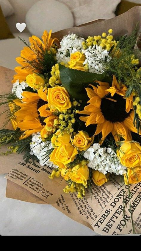 Luxury Flower Bouquets, Prettiest Bouquet, Flowers Delivery, Boquette Flowers, Sunflower Bouquets, Nothing But Flowers, Flowers Bouquet Gift, Flowers Beautiful, Flower Therapy