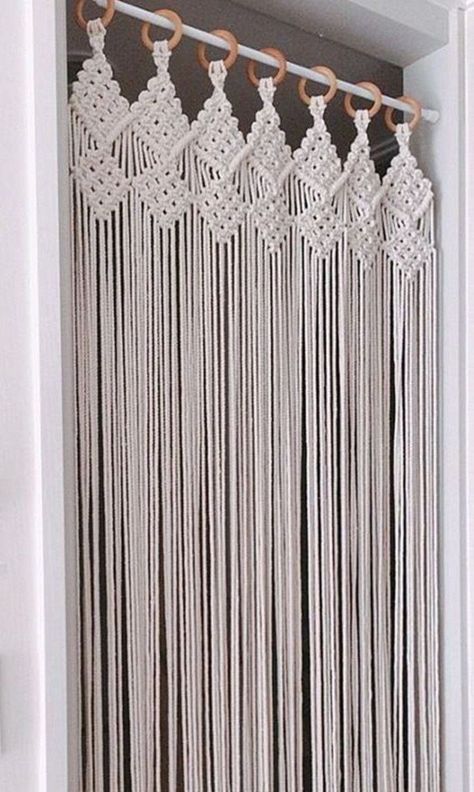 Tenda Tutorial, Cortina Macrame, Pola Macrame, Macrame Wall Hanging Diy, Macrame Wall Hanging Patterns, Crochet Wall Hangings, Macrame Curtain, Crochet Curtains, Wall Hanging Diy