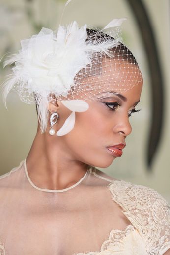 Ask the Experts: Natural Hairstyles for Your Wedding Day - Essence Natural Hair Wedding, Headpiece Hairstyles, Wedding Veils Short, Bold Lip Color, Short Veil, Natural Hairstyle, Twist And Shout, Black Bride, Stunning Makeup