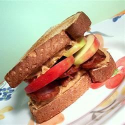 Turkey Bacon Sandwich, Apple Sandwich Recipes, Bacon Sandwich Recipes, Bacon Sandwiches, Peanut Butter Bacon, Peanut Butter Apple, Apple Sandwich, Bacon Sandwich, Peanut Butter Sandwich