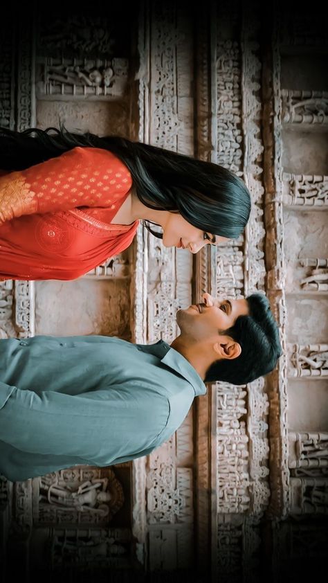 Sita Ram Movie, Sita Ramam Movie, Landscape Edit, Old Couple Photography, Sita Ramam, Romantic Love Couple, Ram Sita, Full Hd Pictures, Sisters Photoshoot Poses