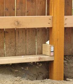 Fence Tips from a Pro2 Fence Post Repair, Stockade Fence, Wood Fence Installation, Wood Fence Gates, Diy Backyard Fence, Backyard Covered Patios, Wood Fence Design, Wood Privacy Fence, Small Fence