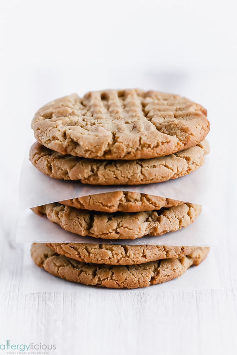 Sunbutter Cookies, Sunbutter Recipes, Allergy Friendly Cookies, Sun Butter, Nut Free Cookies, Vegan Cookies Recipes, Nut Free Recipes, Happy Cooking, Allergy Free Recipes