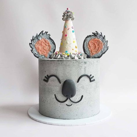 Koala Cake, Animal Cakes, Gateaux Cake, Animal Cake, Birthday Cake Kids, Fancy Cakes, Cake Creations, Pretty Cakes, Creative Cakes