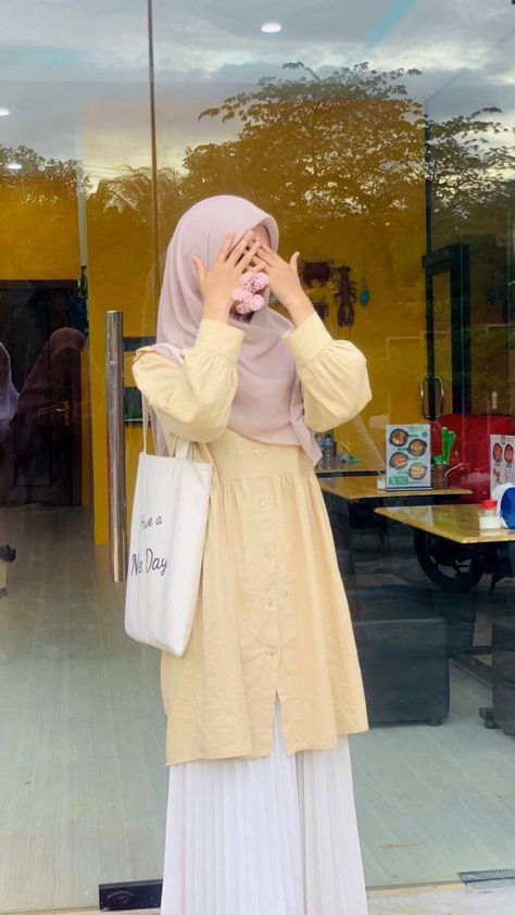 Outfit Kampus, Mix And Match Outfits Hijab, Outfit Muslim, Muslimah Style, Dress Gamis, Outfit Korean Style, Muslimah Outfit, Muslim Outfits Casual, Hijabi Fashion Casual