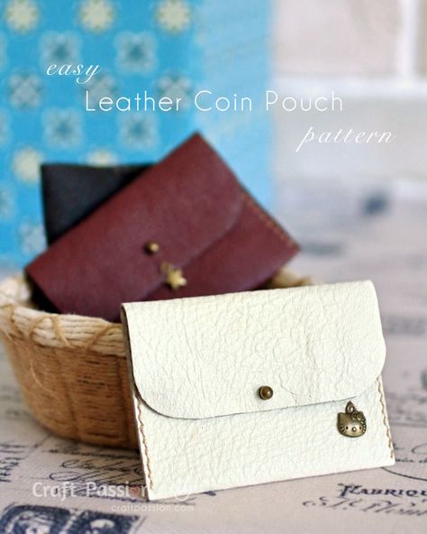 Sew leather coin purse with detailed tutorial and free pattern. You may use it as card pouch. Perfect gift to make for all occasion. – Page 2 of 2 Diy Leather Coin Purse, Diy Purse Making, Leather Purse Pattern, Diy En Cuir, Coin Purse Pattern, Diy Leather Projects, Leather Wallet Pattern, Pattern Purse, Diy Leather Bag