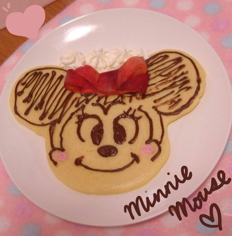 Minnie  Mickey Mouse Pancakes :) My biological mom used to make these for me sometimes, and I've always wanted to make them for my kids Minnie Mouse Pancake, Minnie Mouse Pizza, Mickey Mouse Cinnamon Rolls, Mickey Mouse Pancake, Minnie Mouse Pancakes, Mickey Mouse Waffles, Mickey Mouse Pancakes, Miki Mouse, Happy Birthday Mickey Mouse