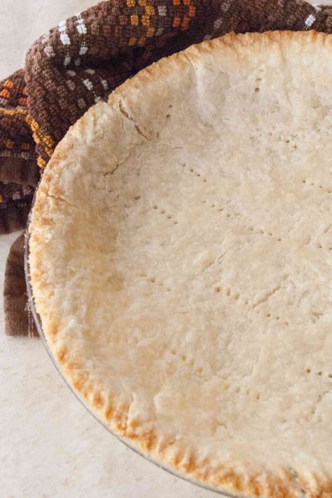 Best 3 Ingredient Pie Crust - Mindee's Cooking Obsession Easy Pie Crust 3 Ingredients, Pie Crust Without Shortening, 3 Ingredient Pie, Flakey Pie Crust, Yummy Pie Recipes, Fancy Desserts Recipes, Homemade Pie Crust, Homemade Pie Crust Recipe, Dessert Pie